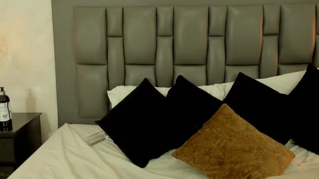 alanna_house1 Chaturbate Couple 11-02-2025