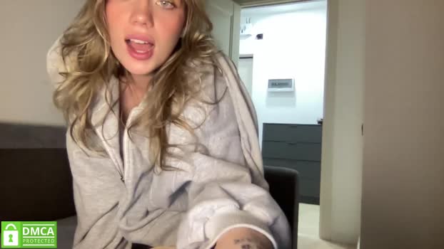 angel_from_sky Chaturbate Female 12-02-2025