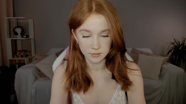 leahsthetics Chaturbate Female 13-02-2025