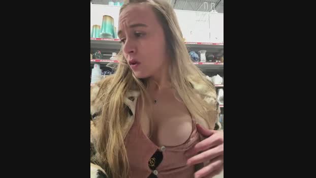 lunagirl13 StripChat Female 12-02-2025