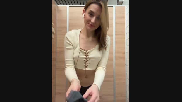 -AngelAri- StripChat Female 14-02-2025