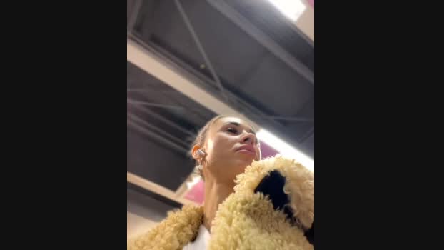 Charming_Ritta StripChat Female 13-02-2025