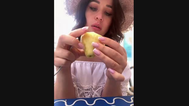 South_Carolina StripChat Female 14-02-2025