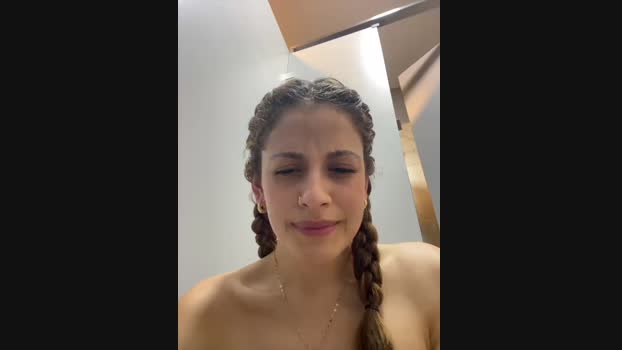 alana15 StripChat Female 13-02-2025