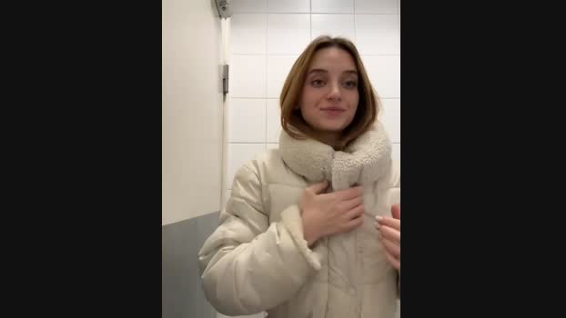 -AngelAri- StripChat Female 14-02-2025