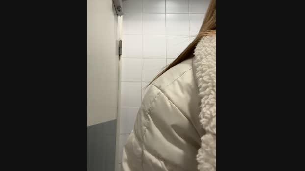 -AngelAri- StripChat Female 14-02-2025