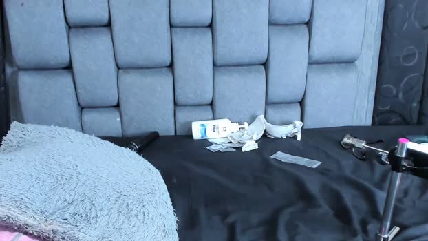 Couple_Gold69 StripChat Female 17-02-2025