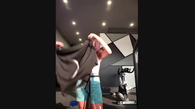 Izabella_Bella StripChat Female 17-02-2025