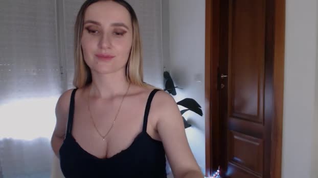 SarahLyne MyFreeCams Female 17-02-2025