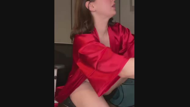 nerdynina StripChat Female 16-02-2025