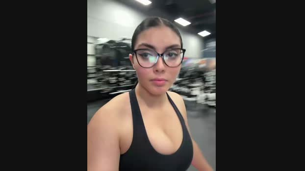 zui_lu StripChat Female 16-02-2025