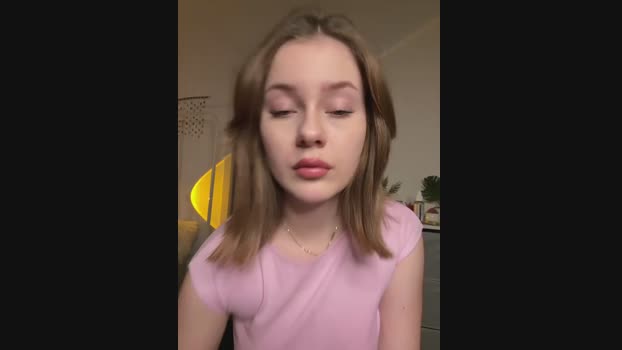 MaribelRiver StripChat Female 17-02-2025