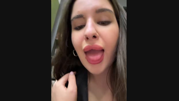 Sophie_Avory StripChat Female 17-02-2025