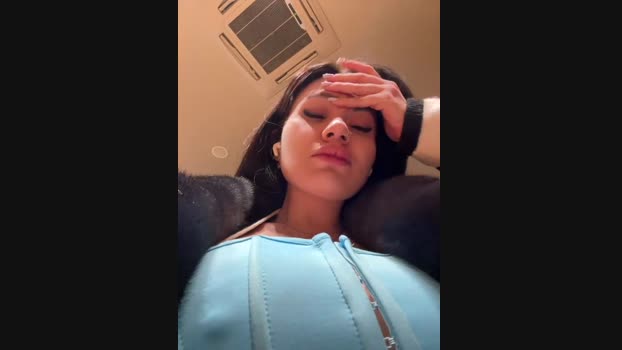 Wet__Bunny StripChat Female 18-02-2025