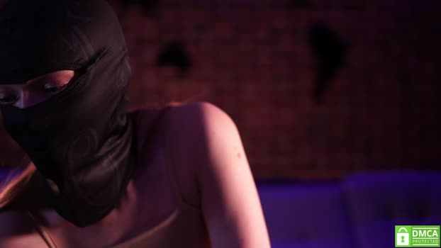 angeldixon StripChat Female 17-02-2025