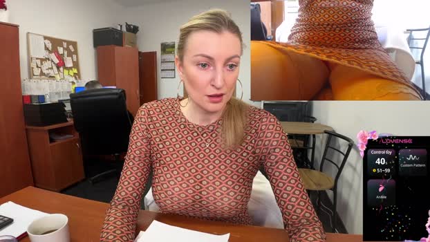 legsLONG StripChat Female 17-02-2025