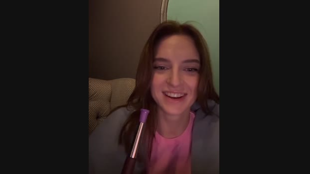 -AngelAri- StripChat Female 18-02-2025