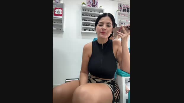 Carolina_Novoa StripChat Female 18-02-2025
