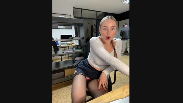 EmaSalis StripChat Female 18-02-2025