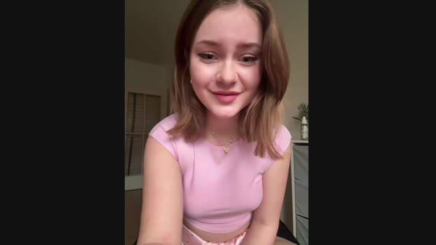 MaribelRiver StripChat Female 18-02-2025