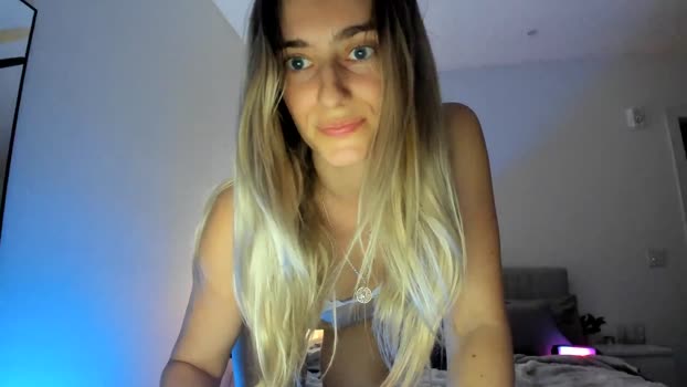 NaturallyReal MyFreeCams Female 18-02-2025