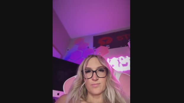_Rapunzel_ StripChat Female 18-02-2025