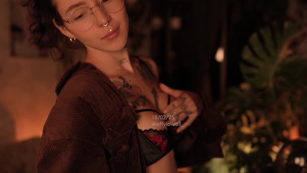 effylowell_ Chaturbate Female 18-02-2025