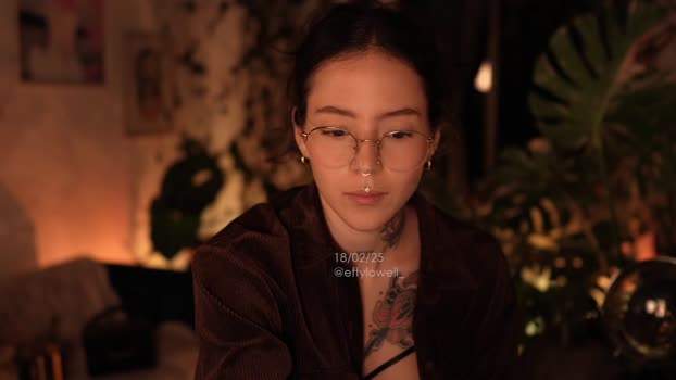 effylowell_ Chaturbate Female 18-02-2025