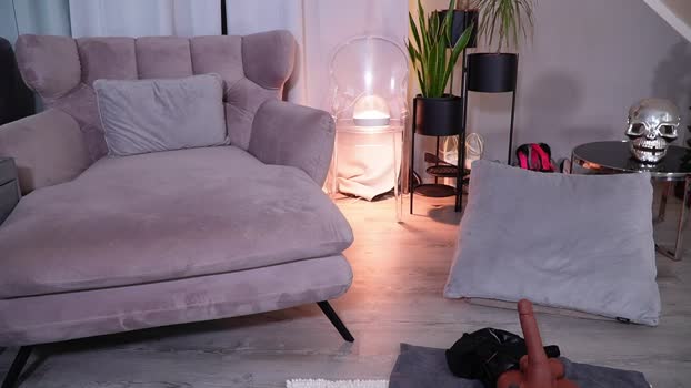 hotmilfbitch StripChat Female 19-02-2025