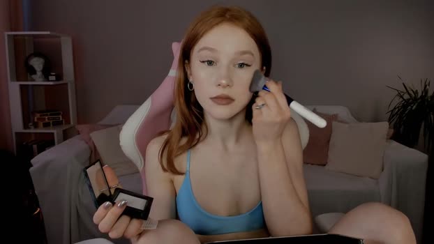 leahsthetics Chaturbate Female 19-02-2025