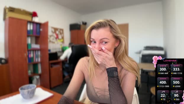 legsLONG StripChat Female 18-02-2025