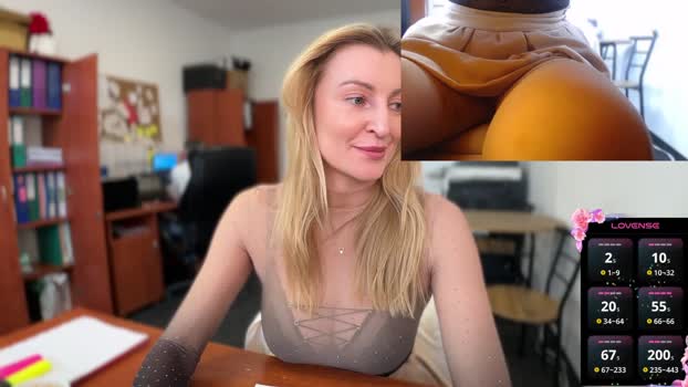 legsLONG StripChat Female 19-02-2025