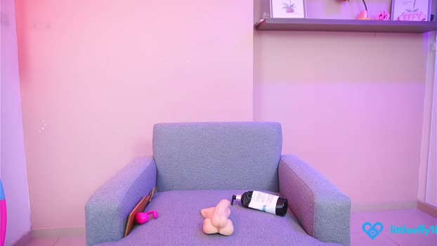 little_effy18_ Chaturbate Female 18-02-2025