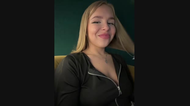 mur_girl StripChat Female 19-02-2025