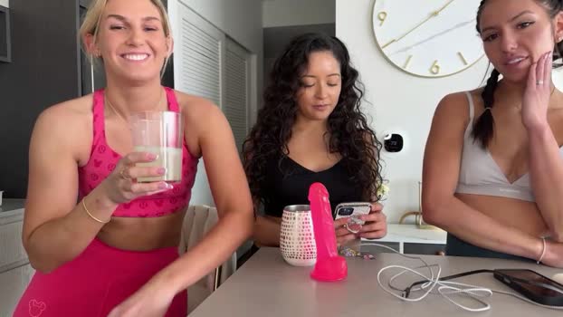 Graciemae_baexx StripChat Female 19-02-2025