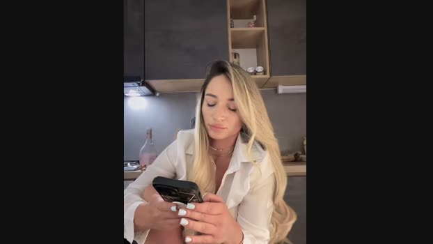 Ivy_Bae StripChat Female 19-02-2025