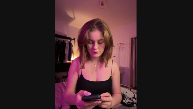 MaribelRiver StripChat Female 19-02-2025