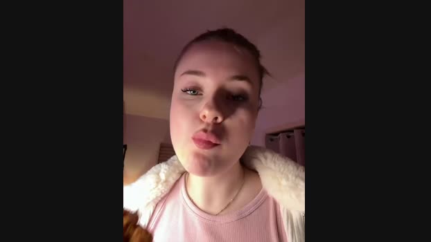 MaribelRiver StripChat Female 19-02-2025