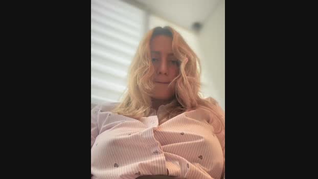 Puzdosia StripChat Female 20-02-2025