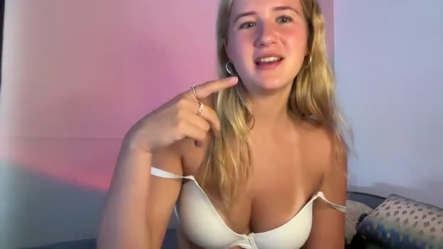 itsssosierra Chaturbate Female 19-02-2025