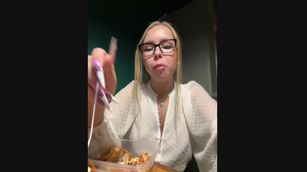 mur_girl StripChat Female 20-02-2025