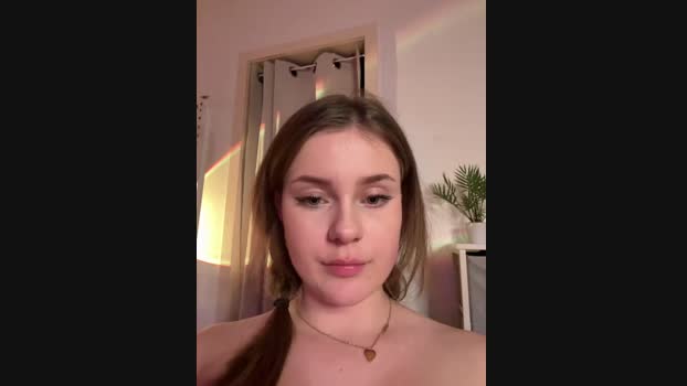 MaribelRiver StripChat Female 20-02-2025