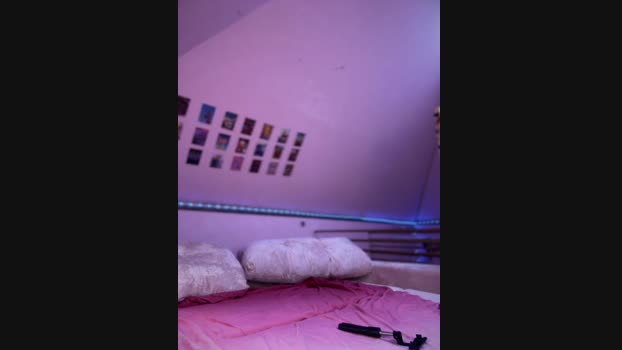 QuietNicole StripChat Female 20-02-2025