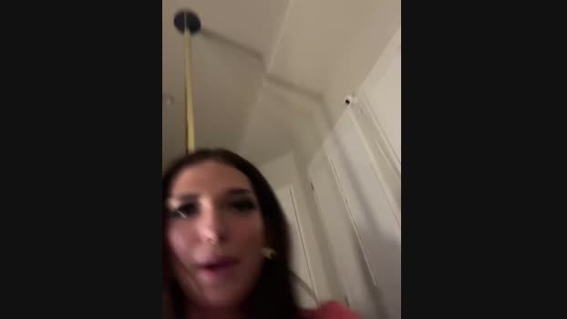 18petitewhitegirl StripChat Female 21-02-2025