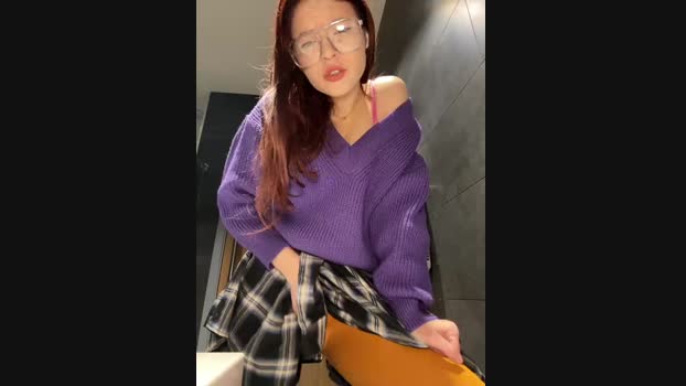 Times__Square StripChat Female 21-02-2025