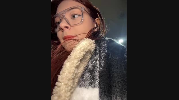 Times__Square StripChat Female 21-02-2025