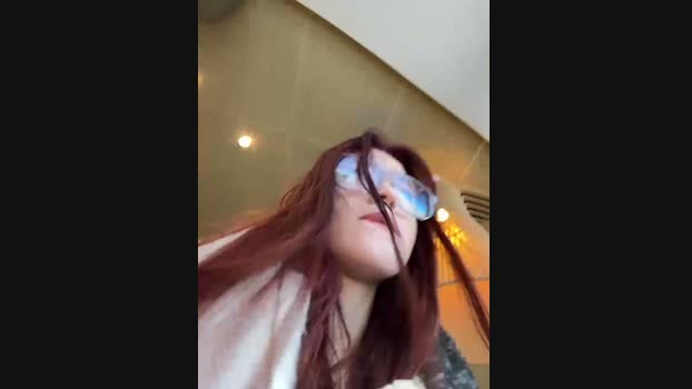 Times__Square StripChat Female 21-02-2025