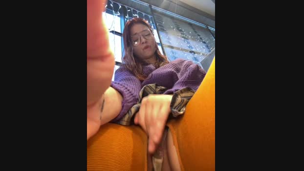 Times__Square StripChat Female 21-02-2025