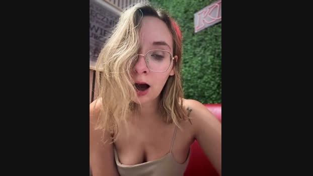 The_Snowwhitee StripChat Female 23-02-2025