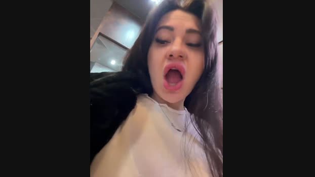 Wet__Bunny StripChat Female 22-02-2025